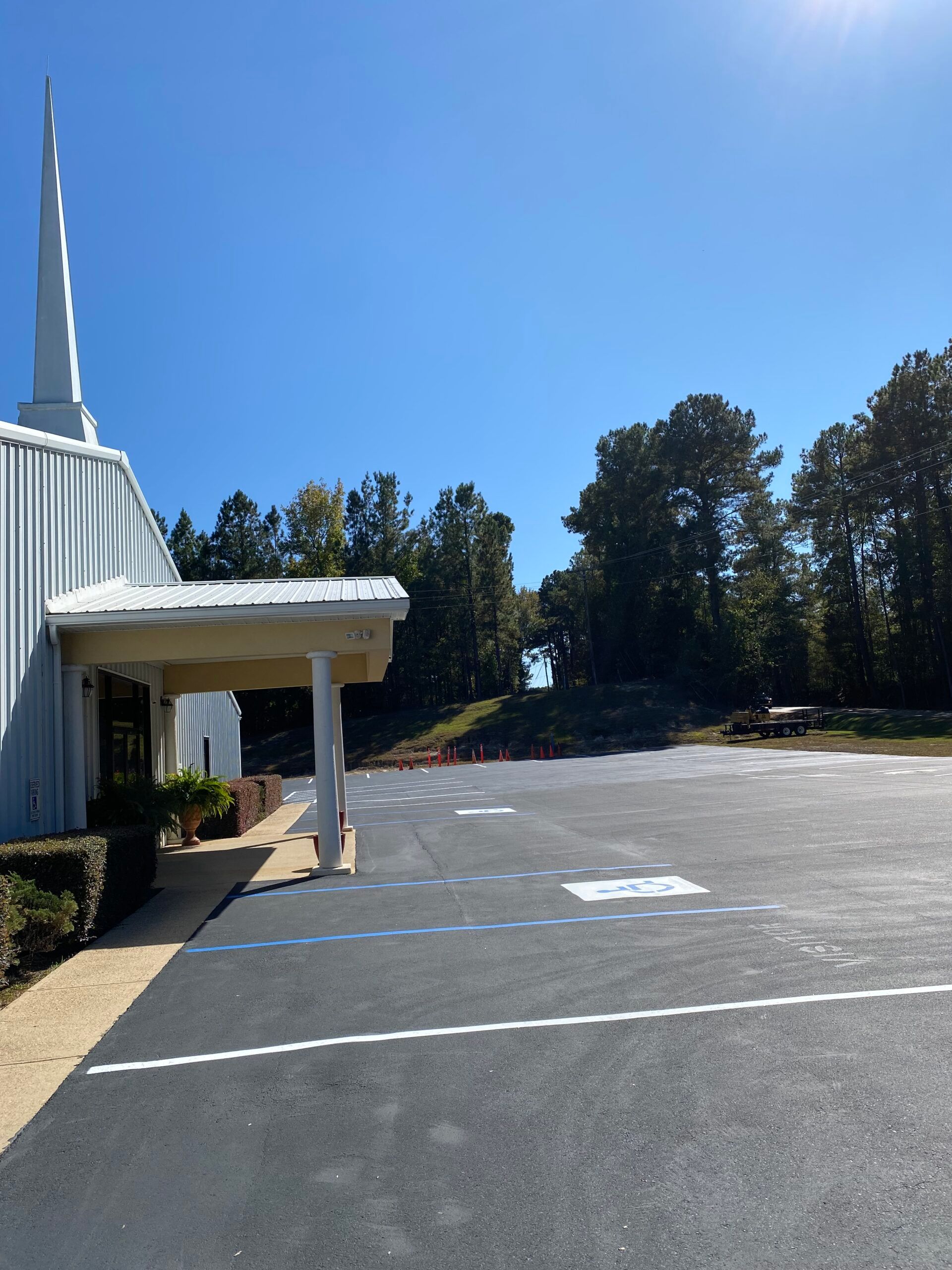 Commercial asphalt paving project in Mississippi